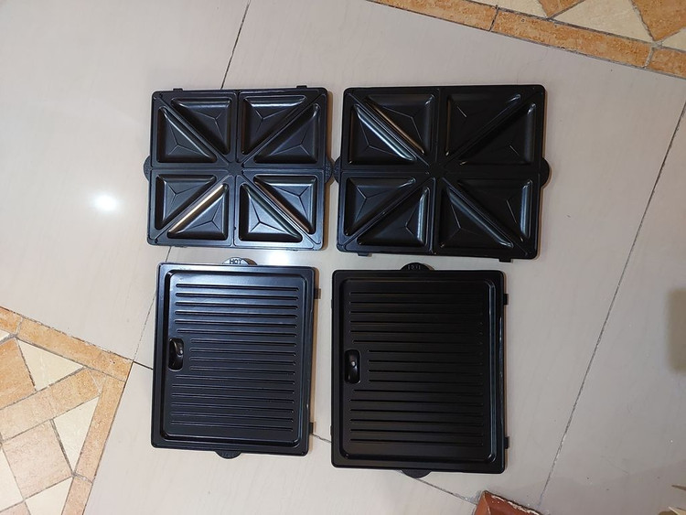 ساندویج ساز کنوودمدل sm740